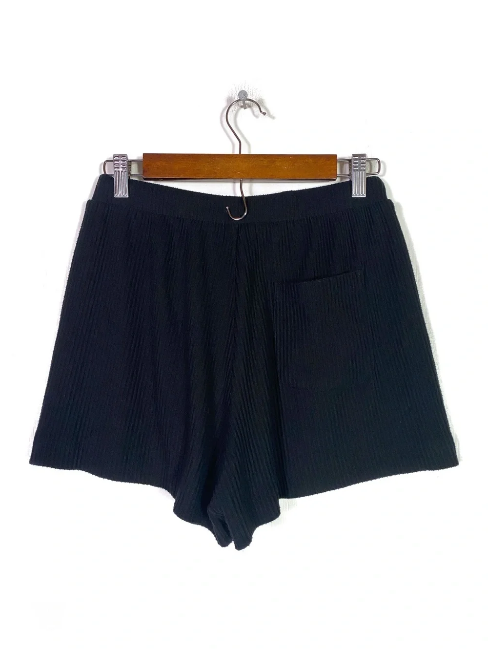 Alo Yoga Muse Ribbed Shorts